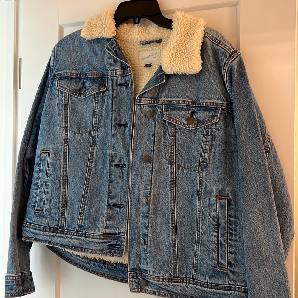 Medium Wash Fleece-Lined Jean Jacket